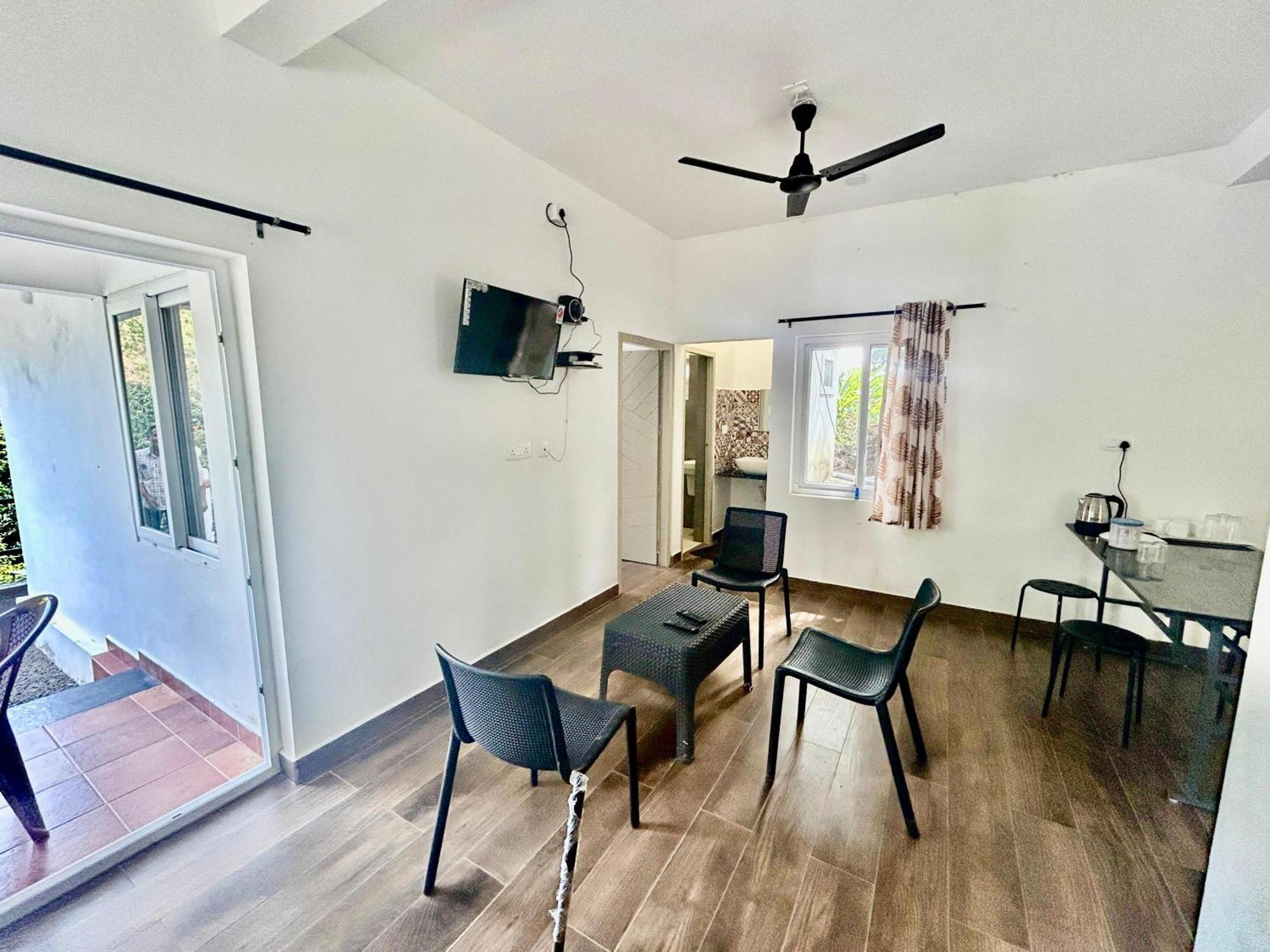 Misty Heights Peermade - Private Mountain Villa Retreat Vandiperiyar ภายนอก รูปภาพ
