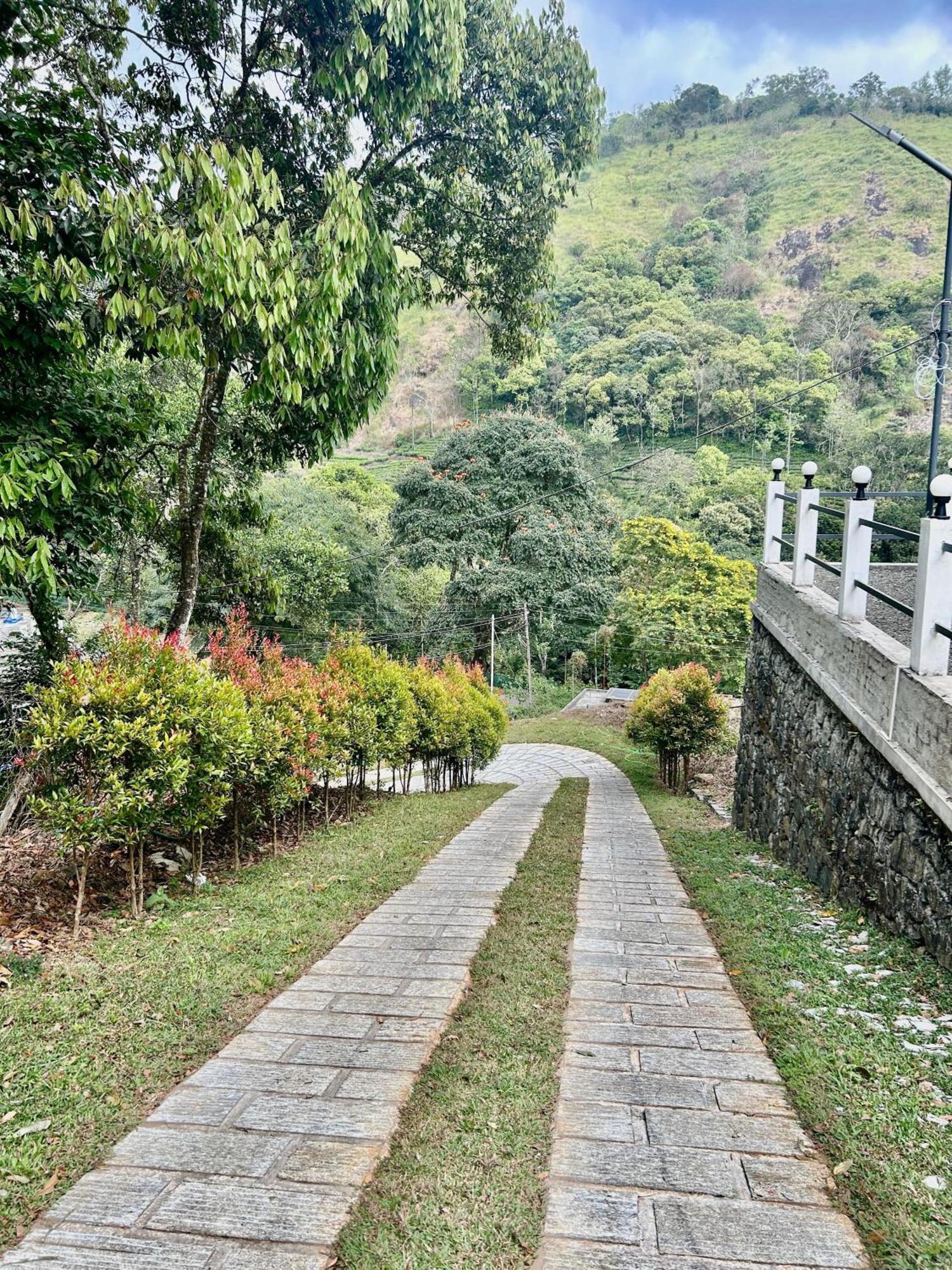 Misty Heights Peermade - Private Mountain Villa Retreat Vandiperiyar ภายนอก รูปภาพ