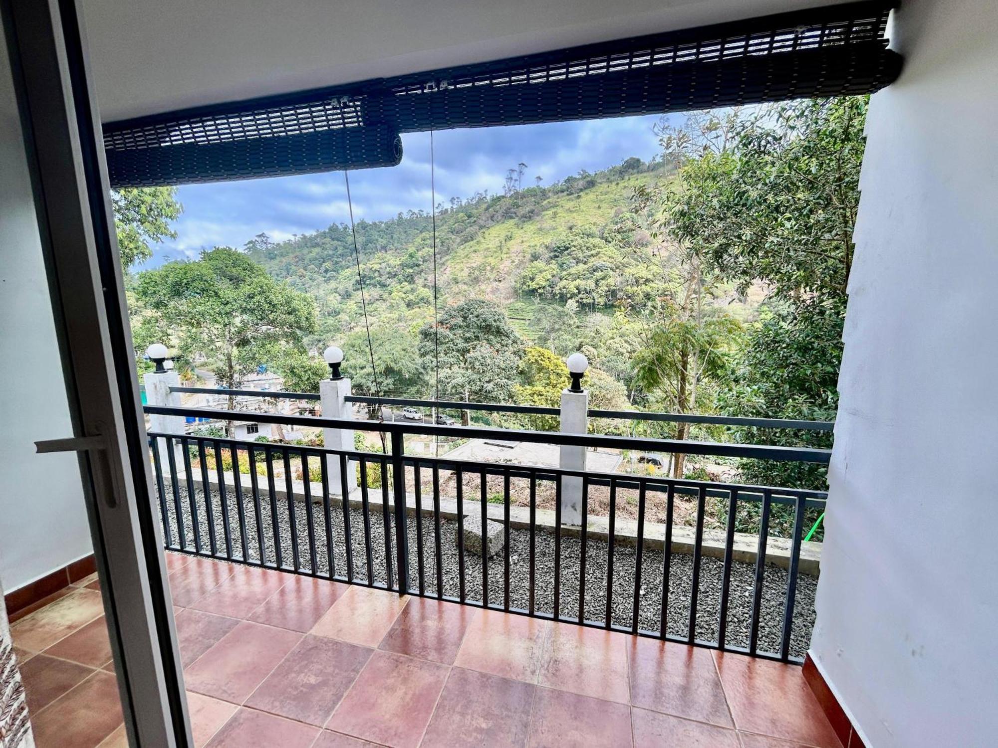 Misty Heights Peermade - Private Mountain Villa Retreat Vandiperiyar ภายนอก รูปภาพ