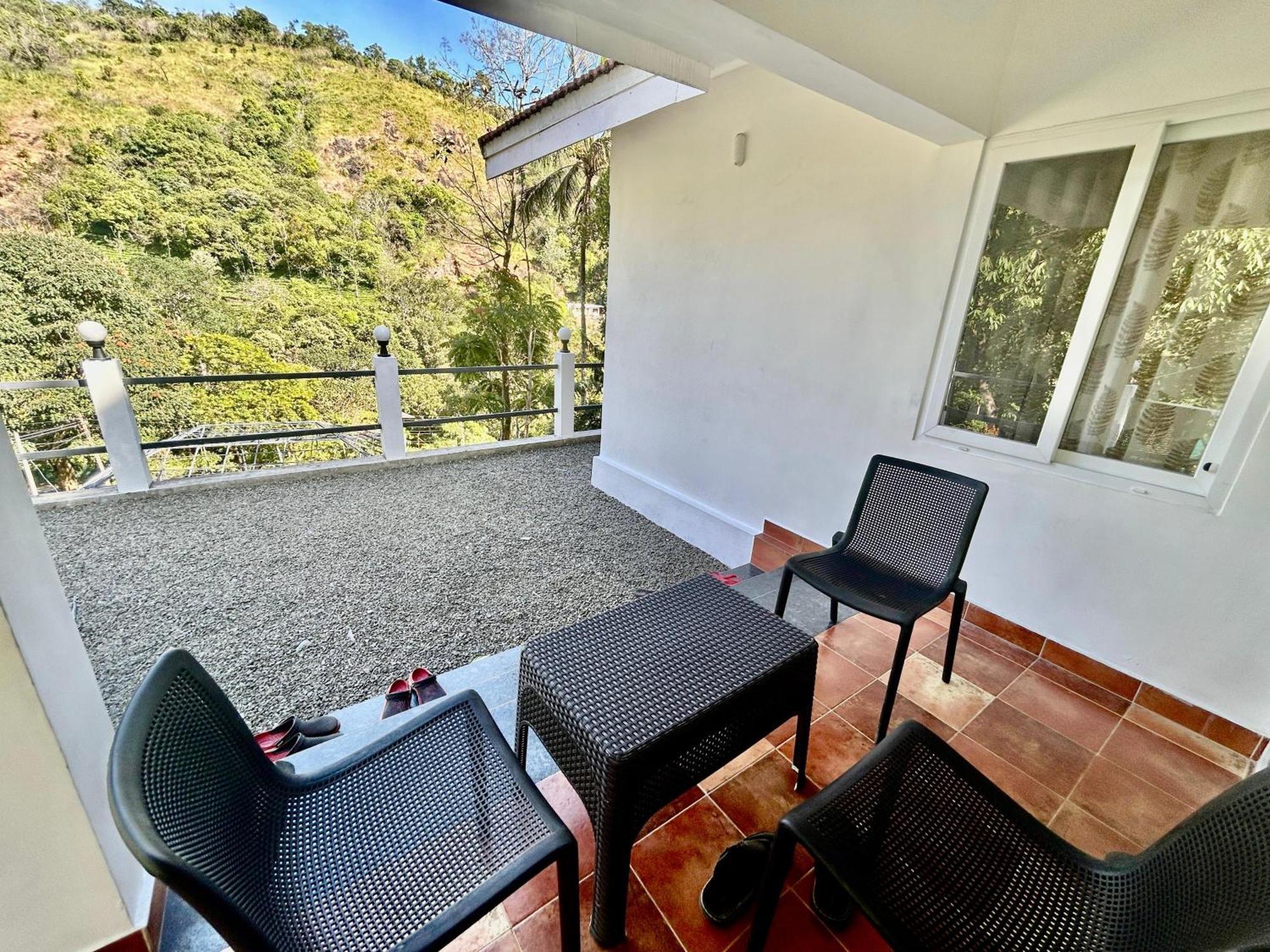 Misty Heights Peermade - Private Mountain Villa Retreat Vandiperiyar ภายนอก รูปภาพ