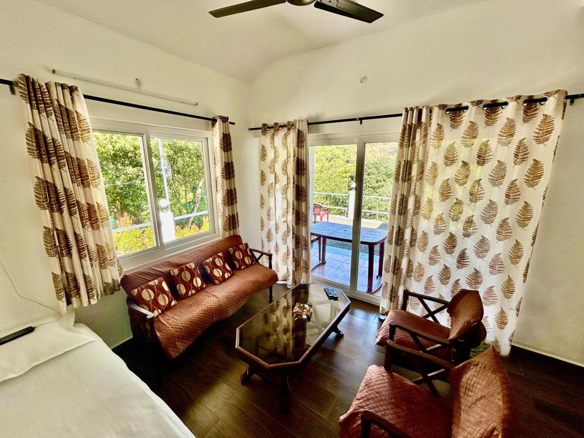 Misty Heights Peermade - Private Mountain Villa Retreat Vandiperiyar ภายนอก รูปภาพ