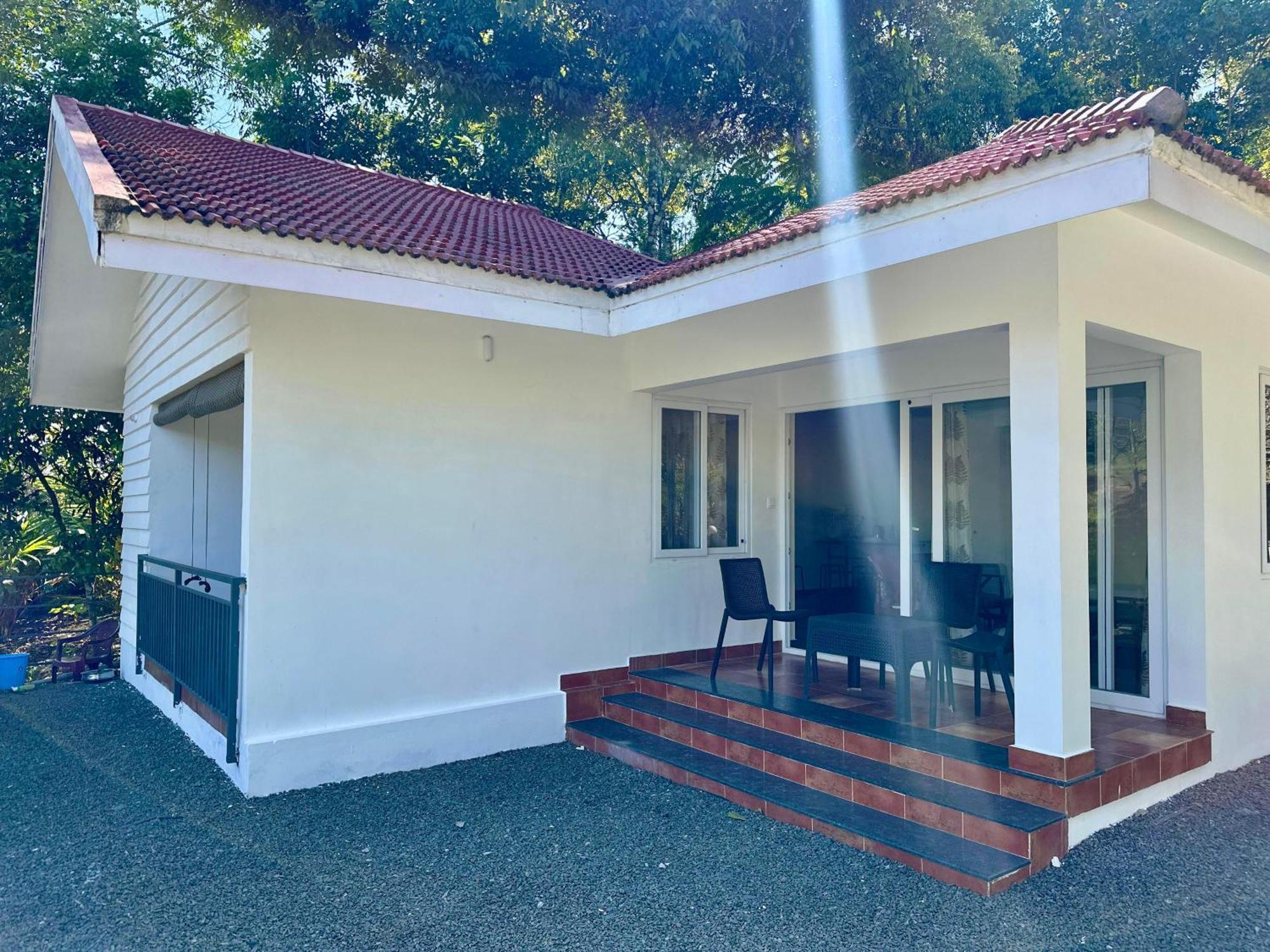 Misty Heights Peermade - Private Mountain Villa Retreat Vandiperiyar ภายนอก รูปภาพ