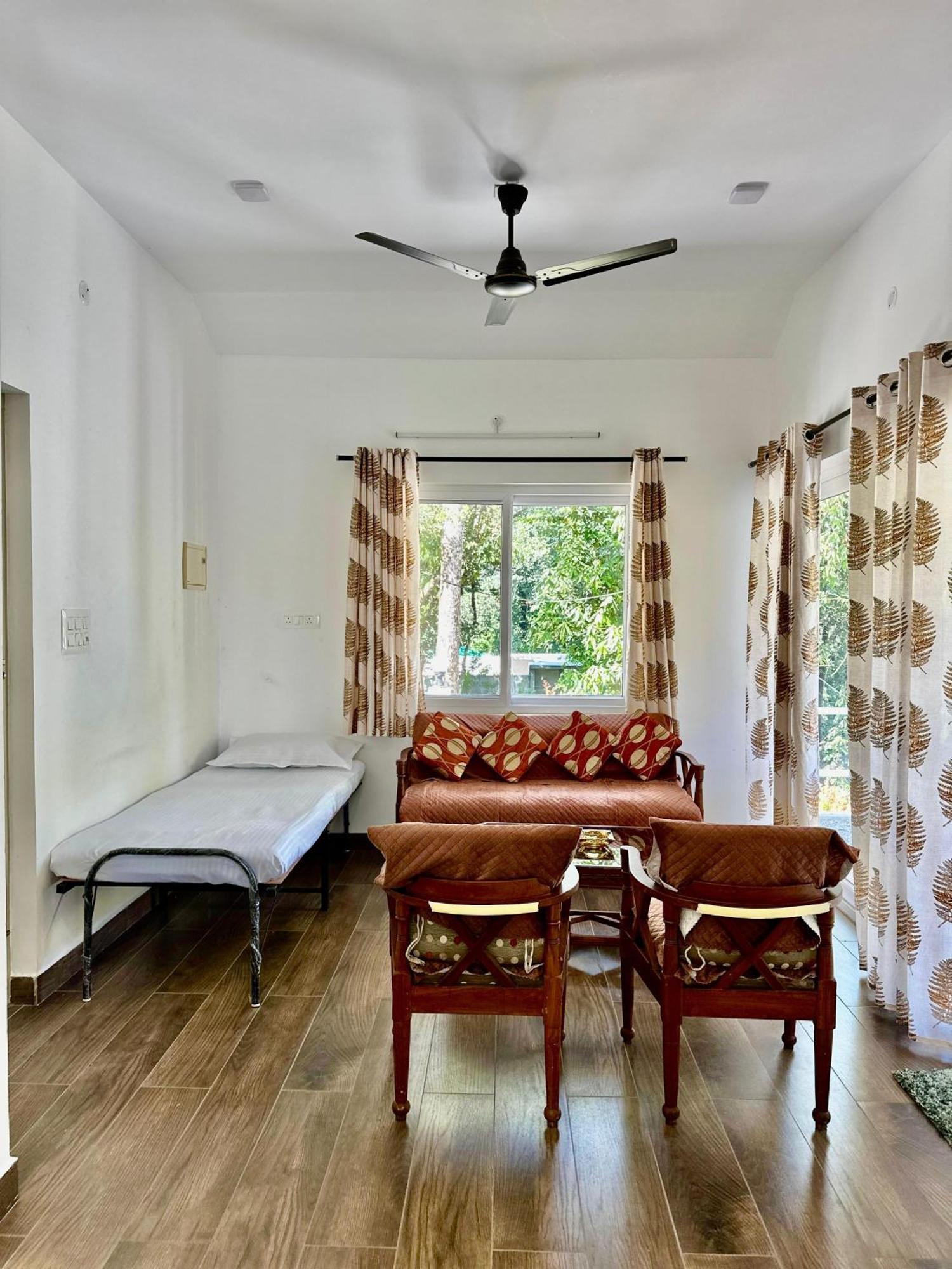 Misty Heights Peermade - Private Mountain Villa Retreat Vandiperiyar ภายนอก รูปภาพ